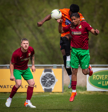 vs Wokingham & Emmbrook FC-8