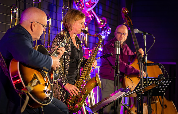 Karen Sharp Trio-13
