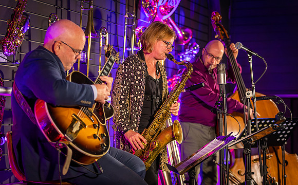 Karen Sharp Trio-62