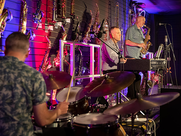 Simon Bates Trio - July-28