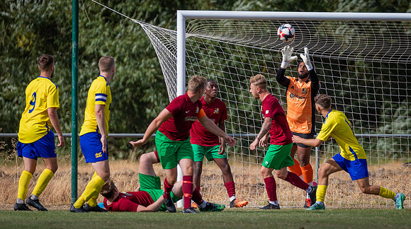 vs Ascot United FC (FA Cup)-200