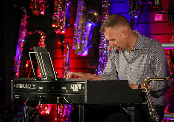 Simon Bates Trio - July-177