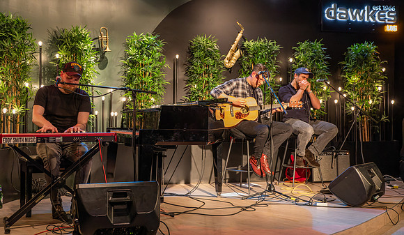 Eddy Smith & the 502-37