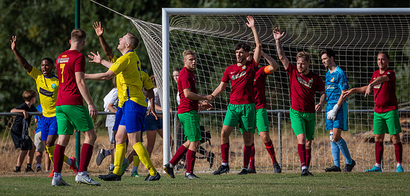 vs Ascot United FC (FA Cup)-225
