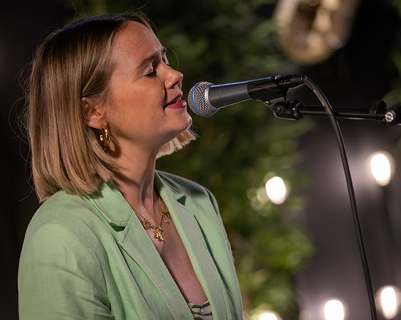 Rob Castell & Daisy Wood-Davis-43
