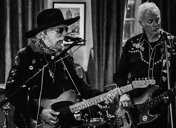 Lightnin Willie-47