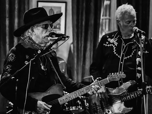 Lightnin Willie-43