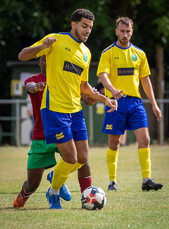 vs Ascot United FC (FA Cup)-9