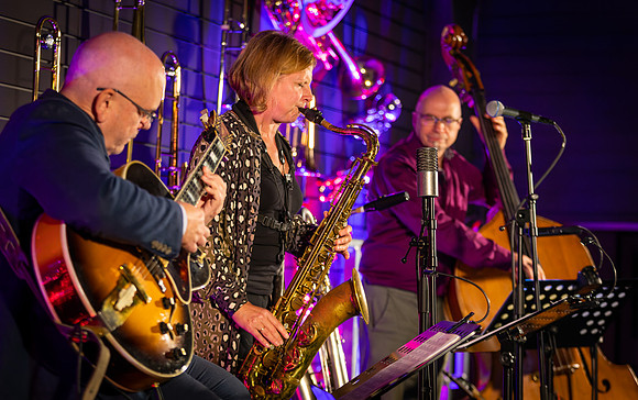 Karen Sharp Trio-11