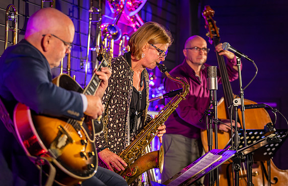 Karen Sharp Trio-79