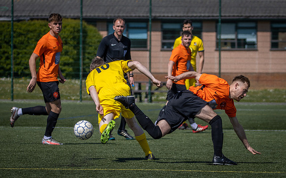 vs Wokingham & Emmbrook  FC-9