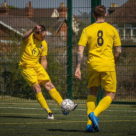 vs Wokingham & Emmbrook  FC-19