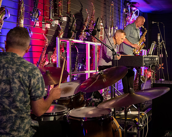 Simon Bates Trio - July-31