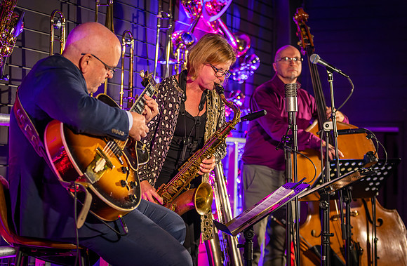 Karen Sharp Trio-67
