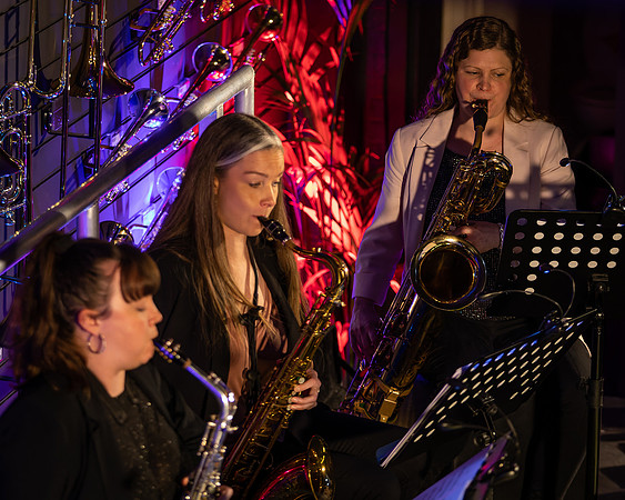 Marici Saxes-18