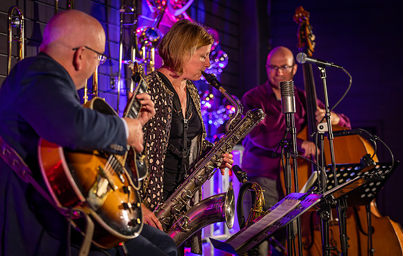 Karen Sharp Trio-134
