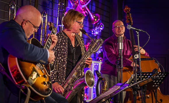 Karen Sharp Trio-131