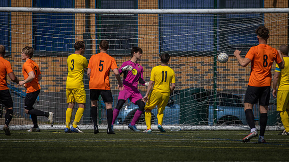vs Wokingham & Emmbrook  FC-39