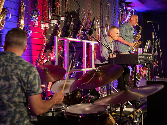 Simon Bates Trio - July-29