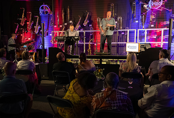 Simon Bates Trio - July-124