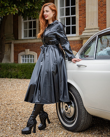 Chicheley Hall - Black-7