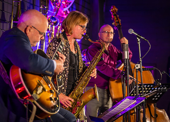 Karen Sharp Trio-59