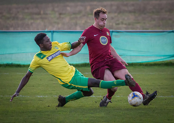 vs Abingdon Town-18