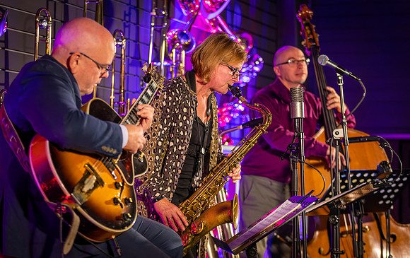 Karen Sharp Trio-65