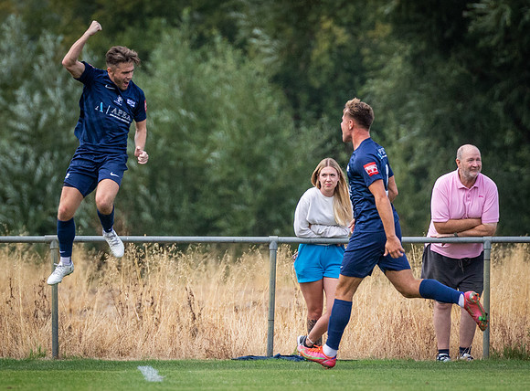 vs Binfield FC (FA Cup)-211