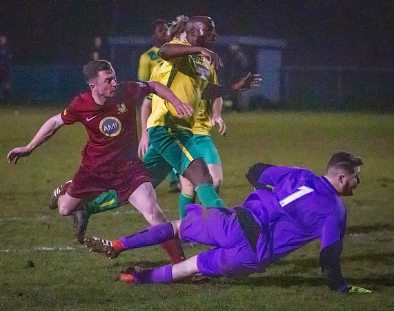vs Abingdon Town-38
