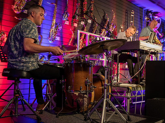 Simon Bates Trio - July-77