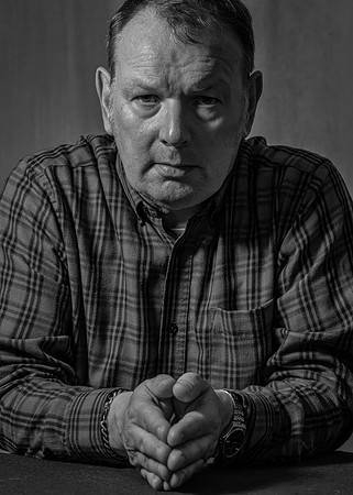 Simon 2024-10bw