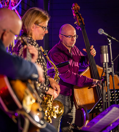 Karen Sharp Trio-74