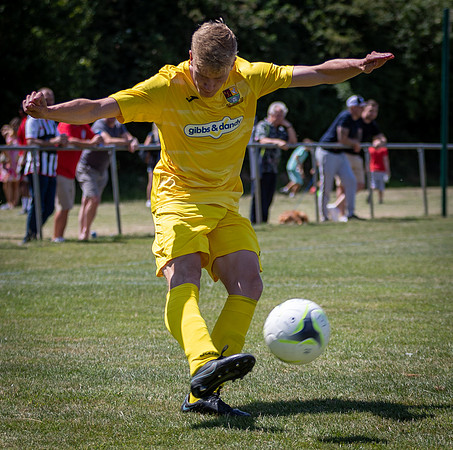 vs Maidenhead United FC-206