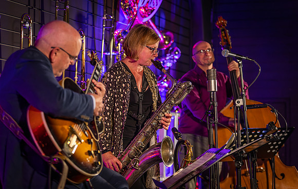 Karen Sharp Trio-126