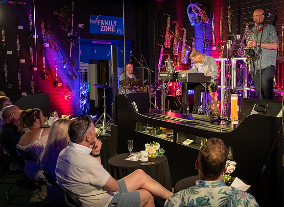 Simon Bates Trio - July-178