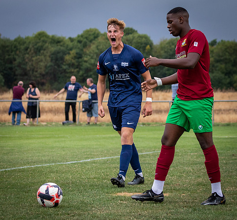 vs Binfield FC (FA Cup)-81