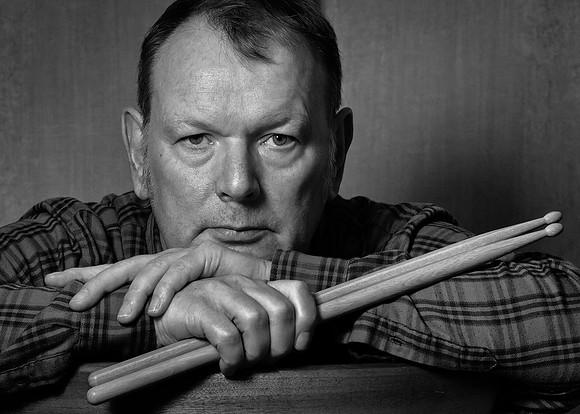 Simon 2024-27bw