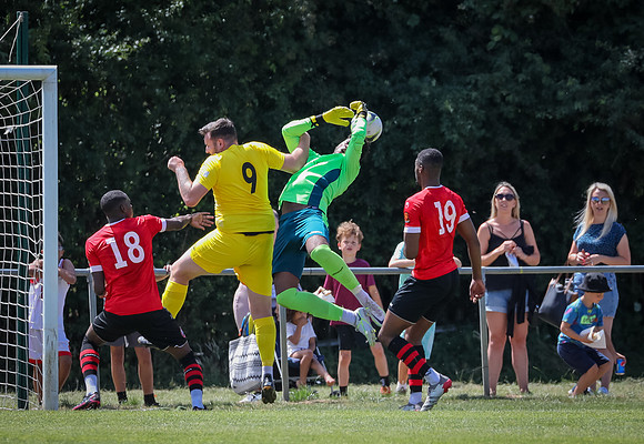 vs Maidenhead United FC-127