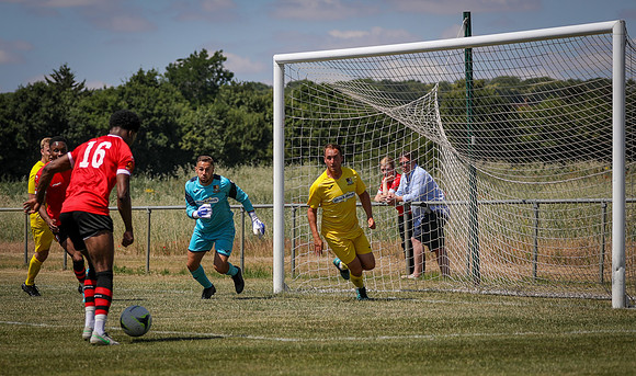 vs Maidenhead United FC-181