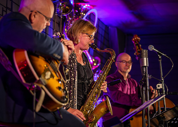 Karen Sharp Trio-84