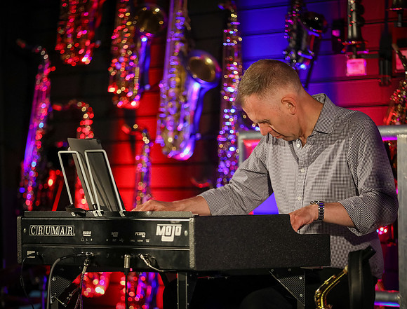 Simon Bates Trio - July-114