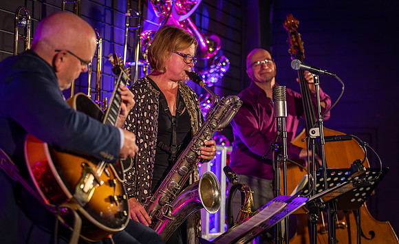 Karen Sharp Trio-128
