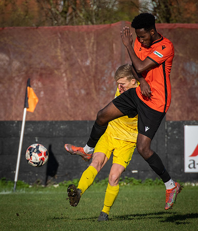 vs Wallingford and Crowmarsh FC-12