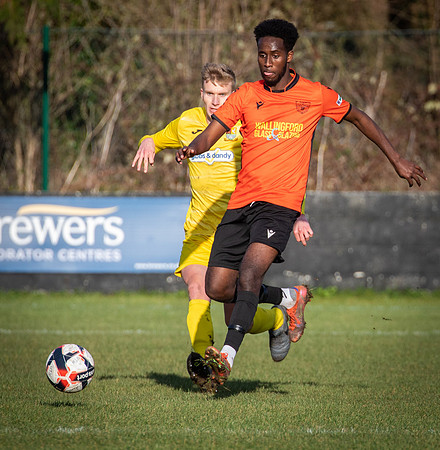 vs Wallingford and Crowmarsh FC-20