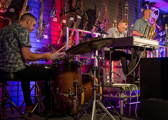 Simon Bates Trio - July-76