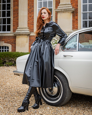 Chicheley Hall - Black-2