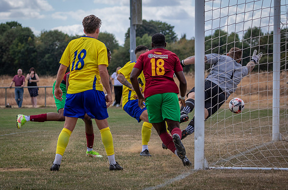 vs Ascot United FC (FA Cup)-58