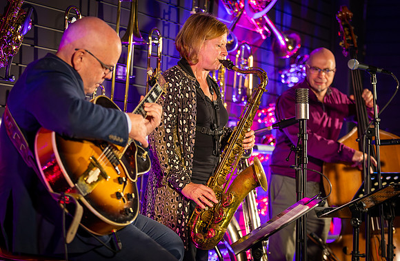 Karen Sharp Trio-17