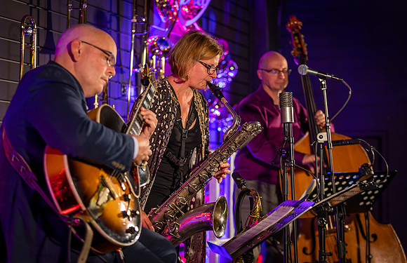 Karen Sharp Trio-99